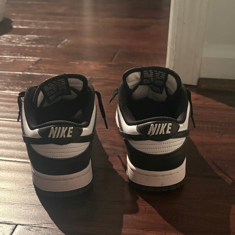 Nike Panda Dunks - Picture 9 of 10